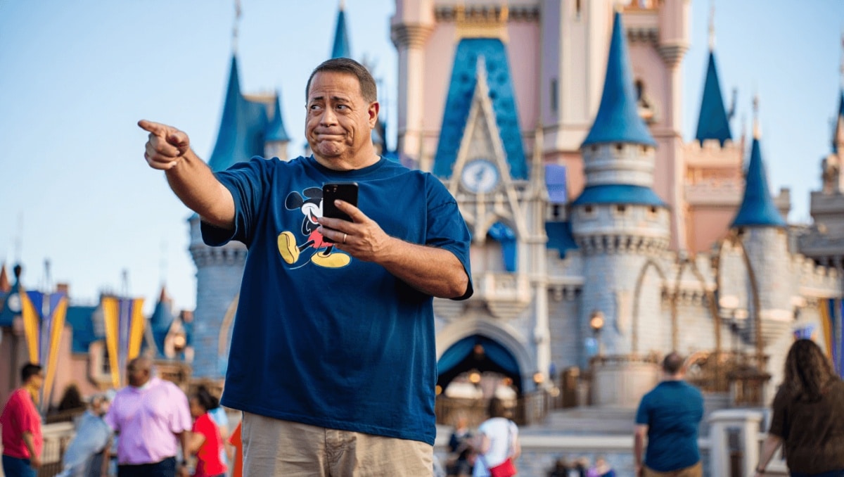 I've gone to Disney parks every year for decades. As prices rise, here's what I still splurge on—and skip.