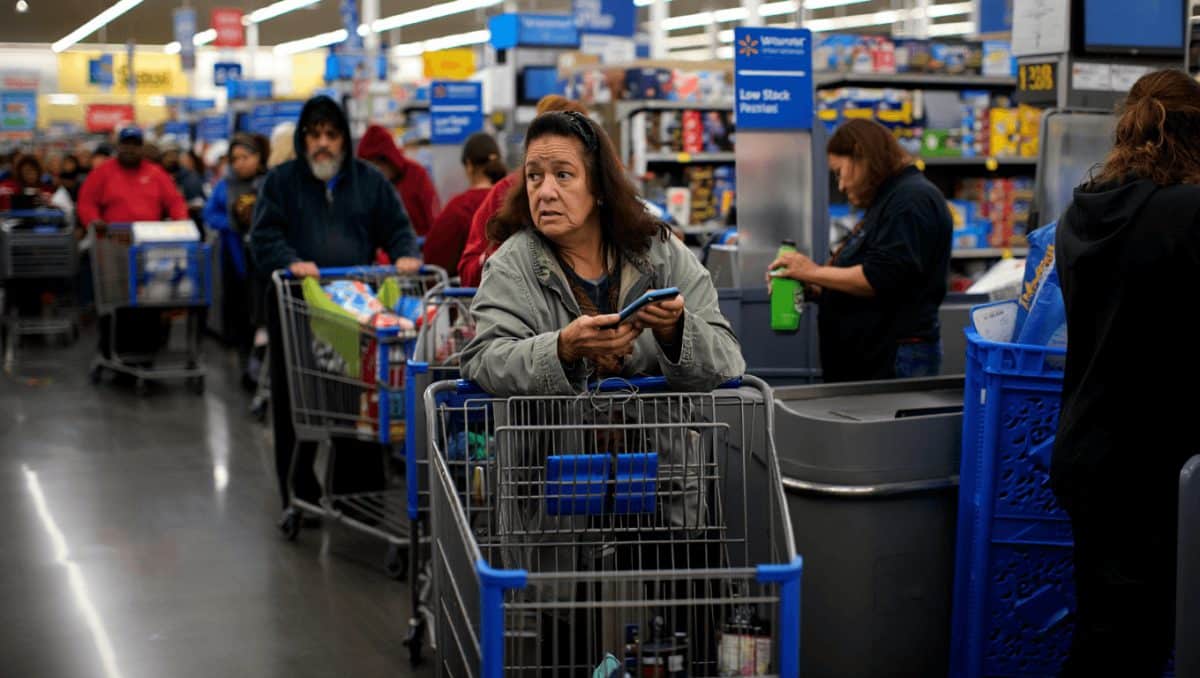 A Walmart-related recession indicator that's preceded the last 4 economic downturns is flashing red