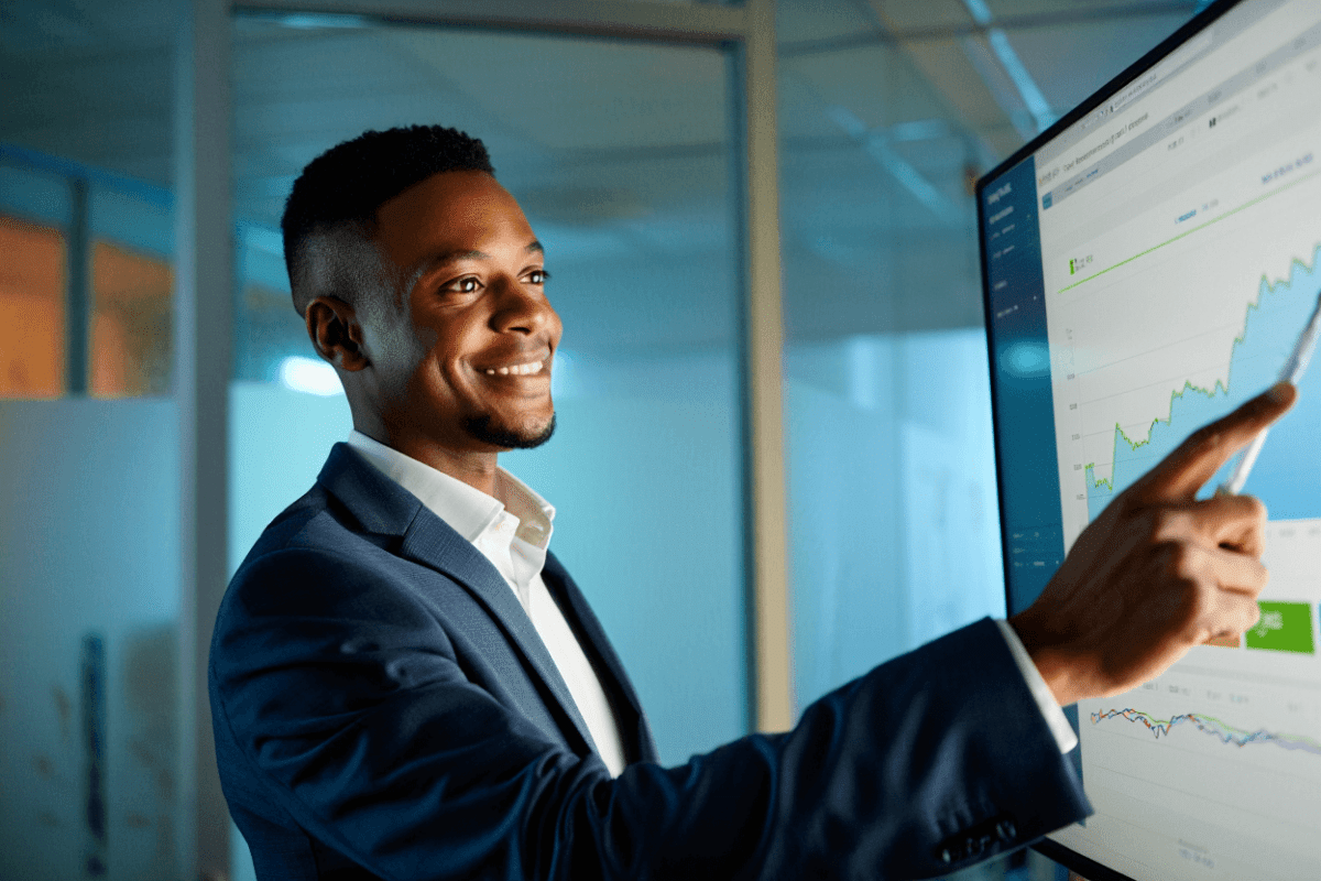 NOW stock rallies 5% as ServiceNow gains continue into May