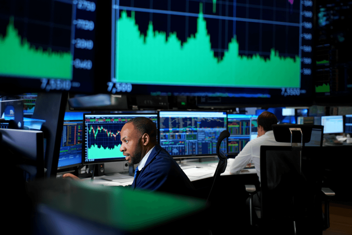 S and P 500 rises to 7,520 points on strong trading day, climbs 0.62% from prior close