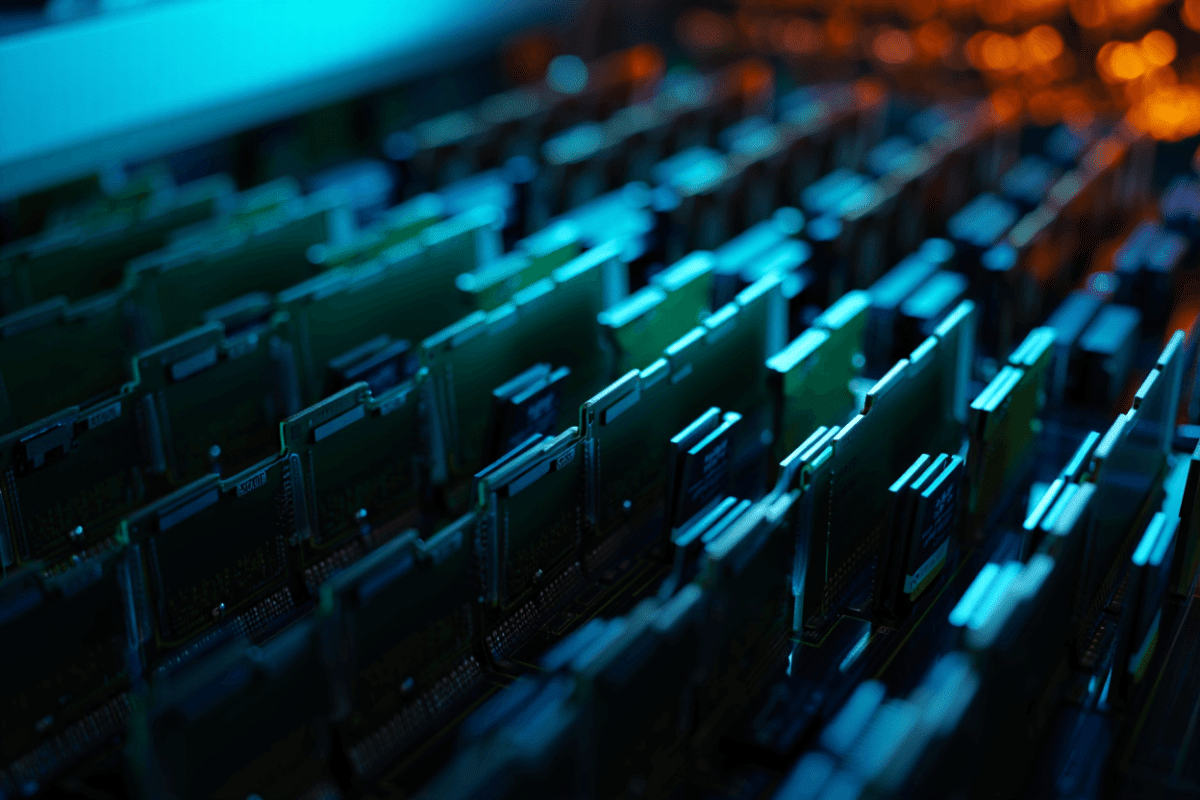 DRAM stock surges 21% today as memory chip demand drives ETF to 121% YTD gain