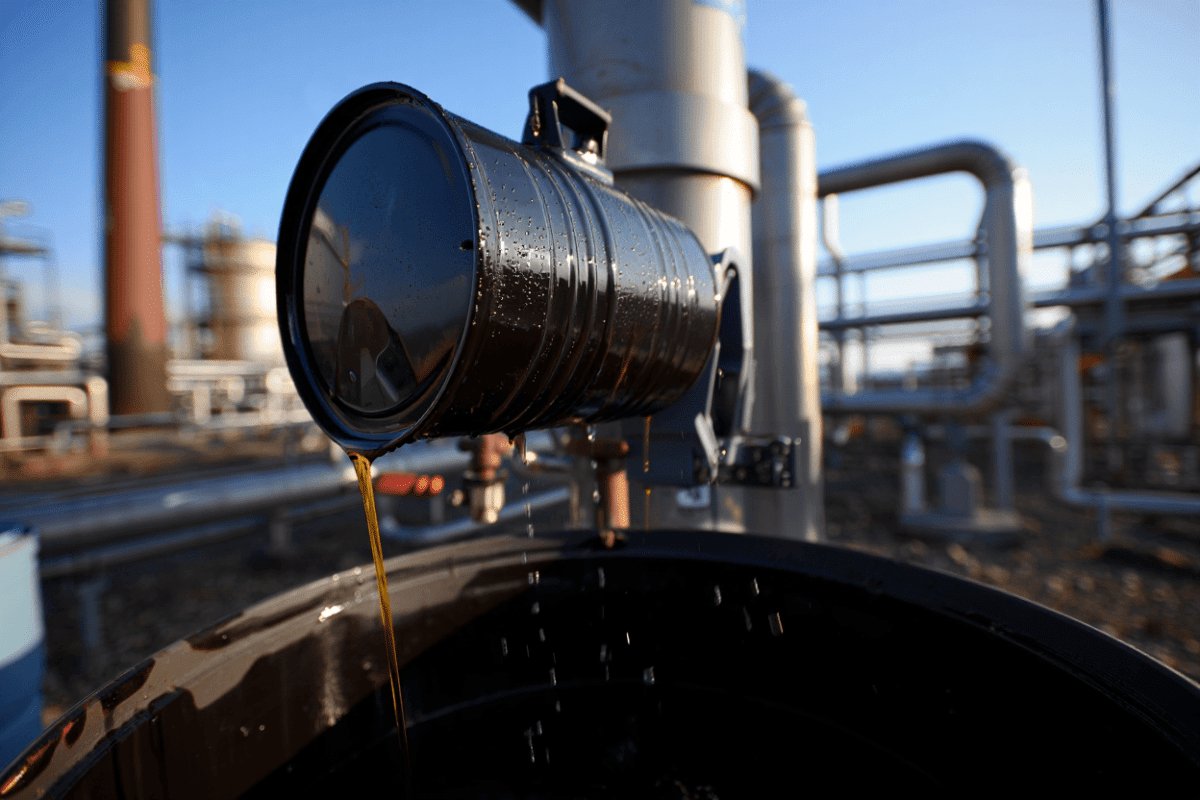 Oil prices fall to $92.78, down $3.82 as markets watch US-Iran tensions