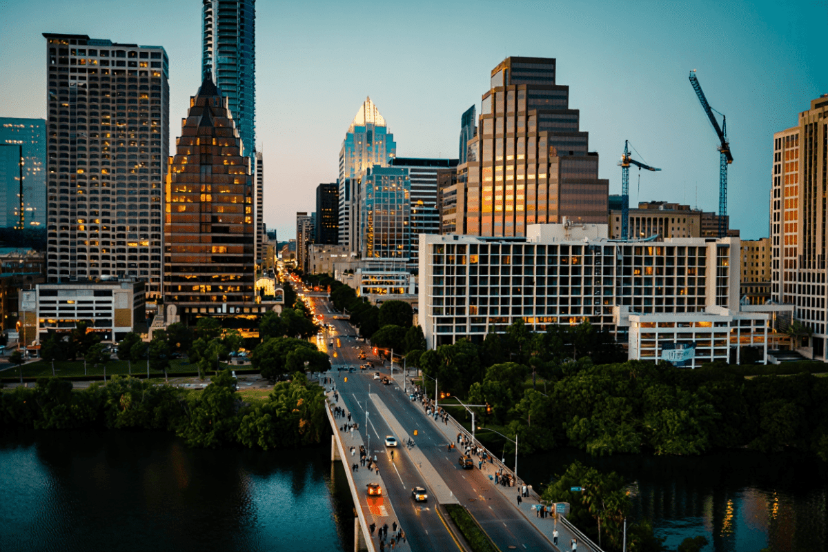 KVUE news: Downtown Austin office vacancy rebounds as 160K visit daily