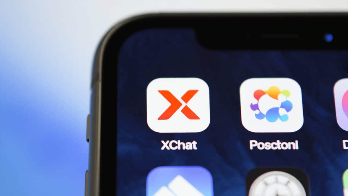 X (formerly Twitter) logo on a cracked wall