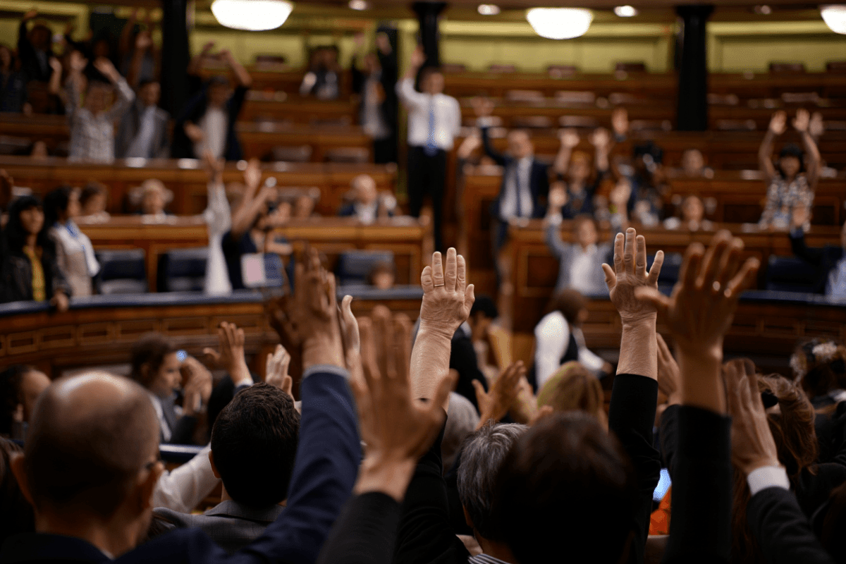 Cuba approves sweeping free-market reforms in historic shift