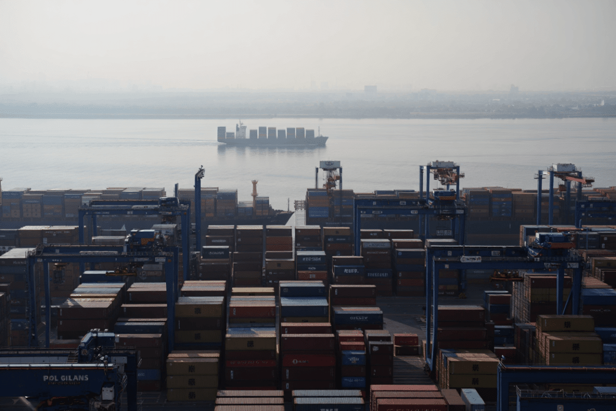 Iran and US reach deal to end war, reopen Strait of Hormuz