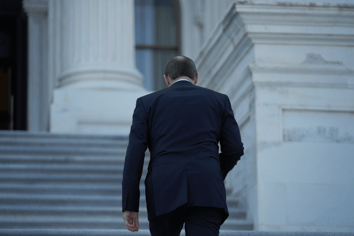 Tom Kean returns to Congress after 4-month absence, reveals depression