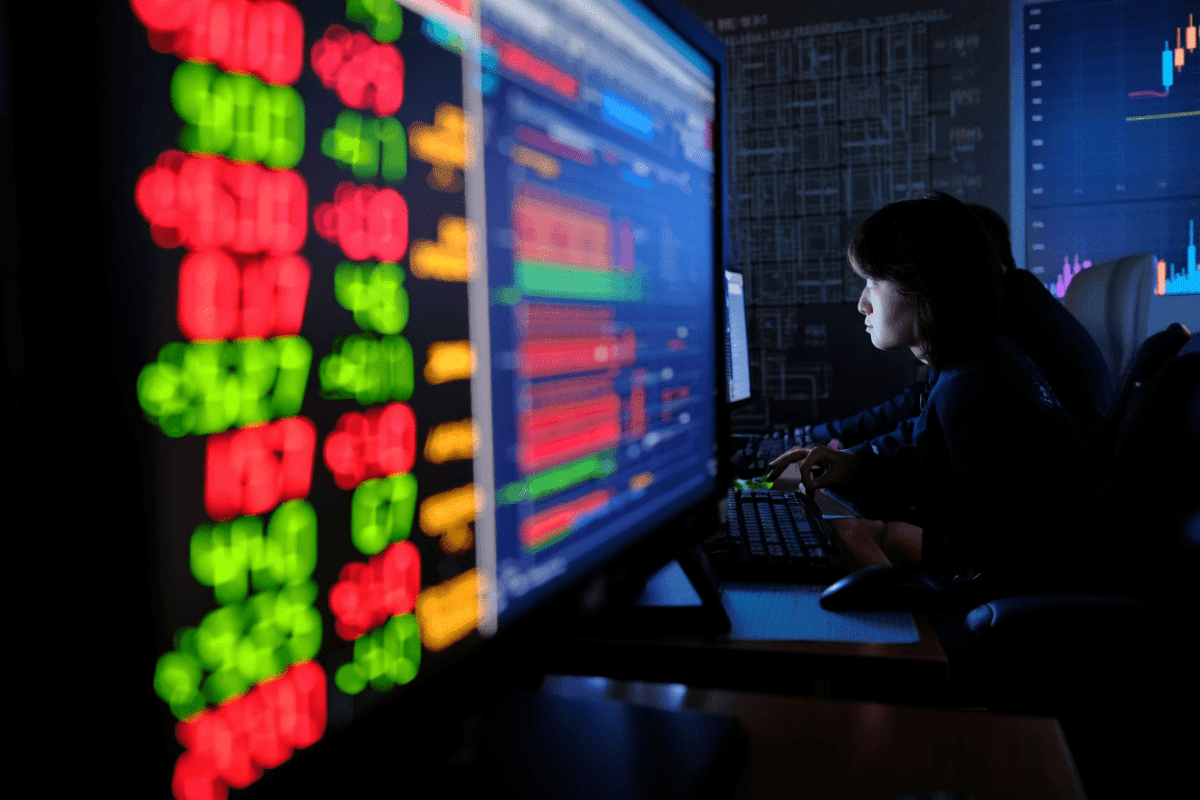 Stock market turns mixed as chip rally fades; oil falls on Iran-US peace deal hopes