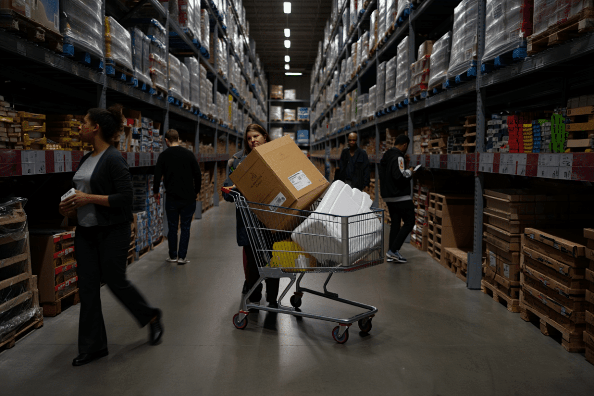 Costco stock holds near $980 as May sales surge 14.5% year-over-year