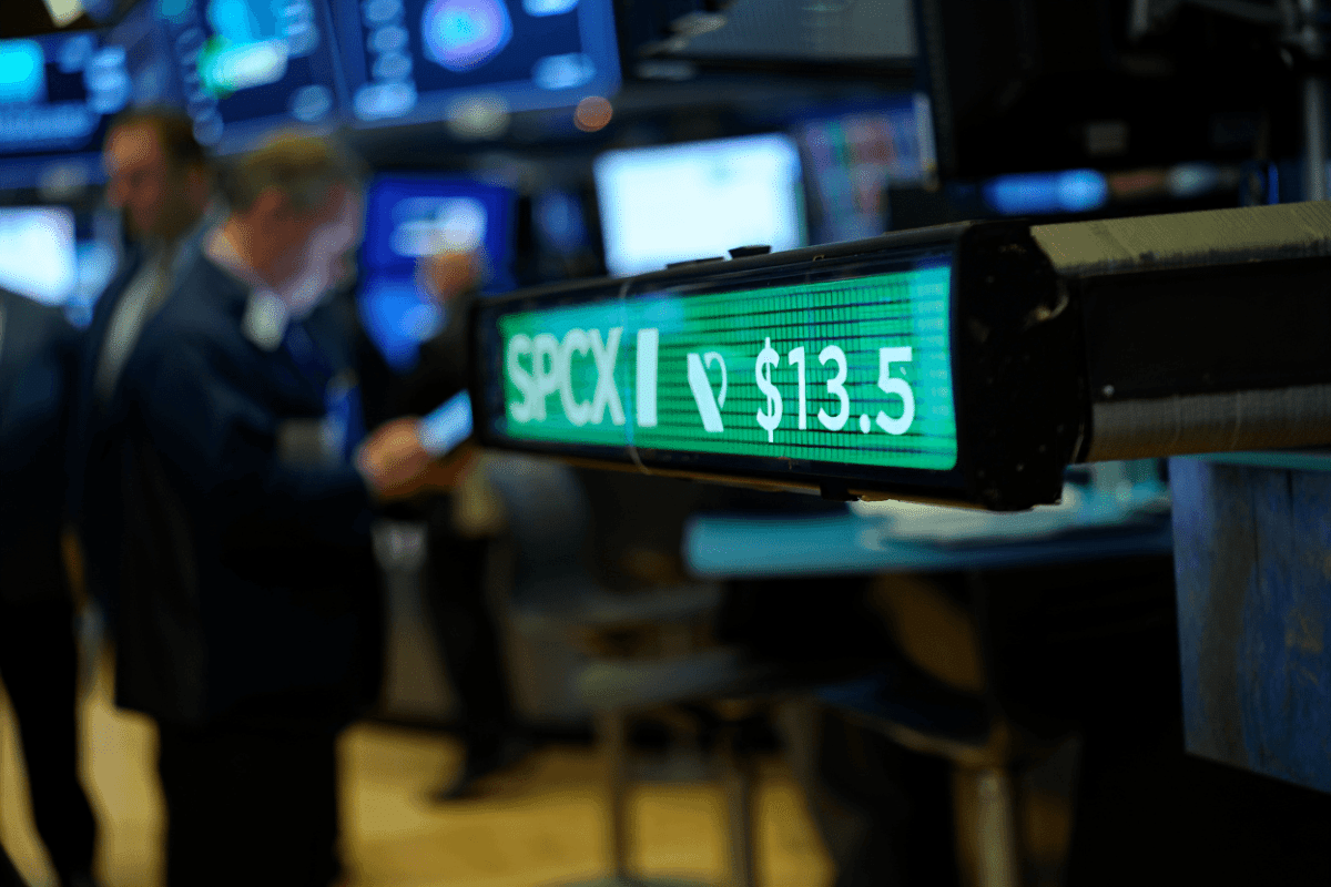 SpaceX IPO set to debut Friday at $135 a share, drawing $250B in demand