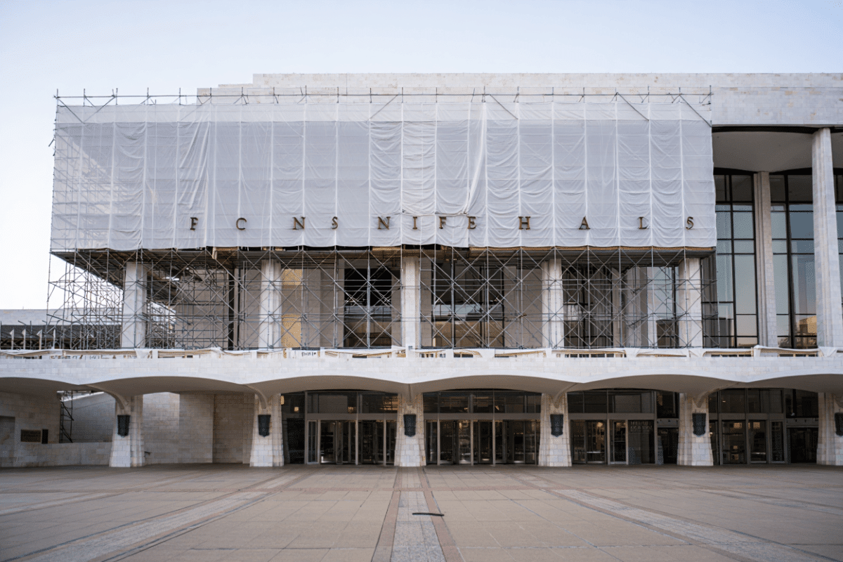 Kennedy Center fights court order to remove Trump's name, keeps tarps up