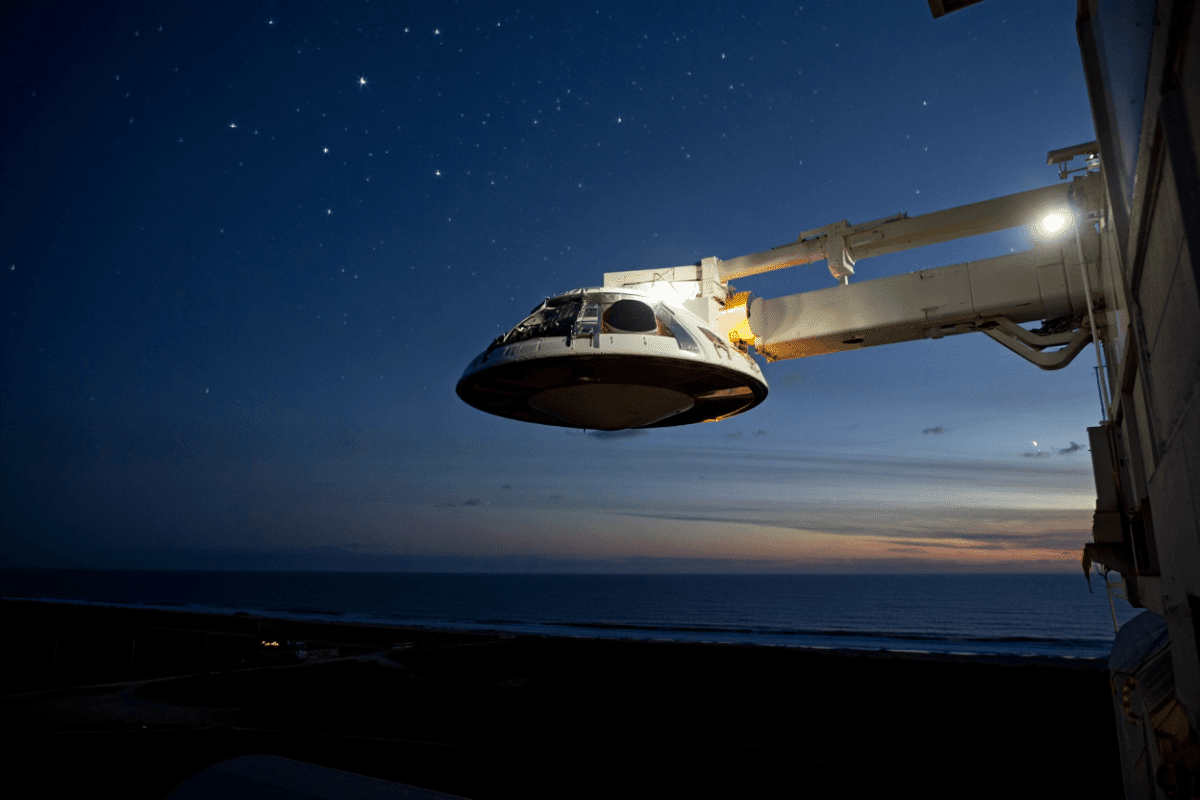 SpaceX launches Starfall reentry capsule from Cape Canaveral