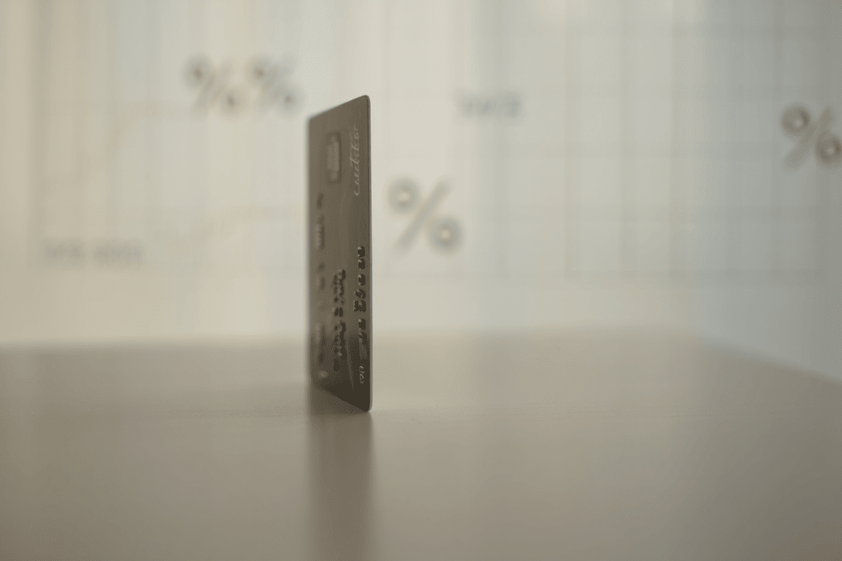 Credit card rates hold near 19.56% as Fed keeps rates steady
