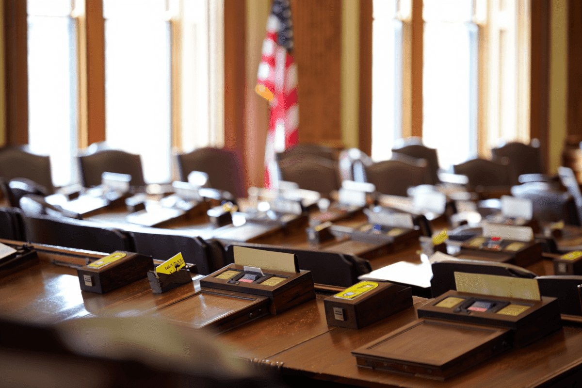 2026 midterm election: Democrats lead Republicans 47% to 41% in poll