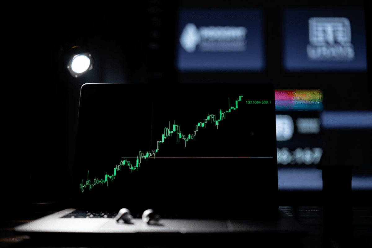 AVGO stock rises to 52-week high ahead of Q2 earnings Wednesday