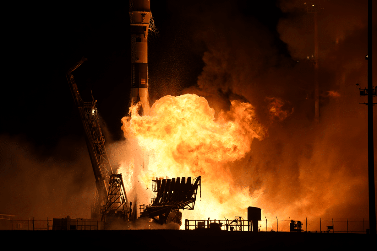 Blue Origin's New Glenn rocket explodes during test at Cape Canaveral