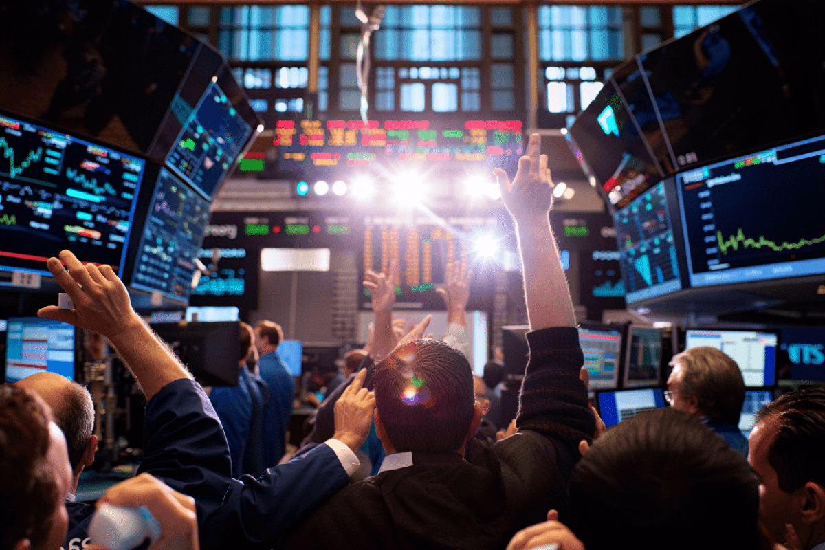 Dow Jones industrial average hits new all-time high on AI gains
