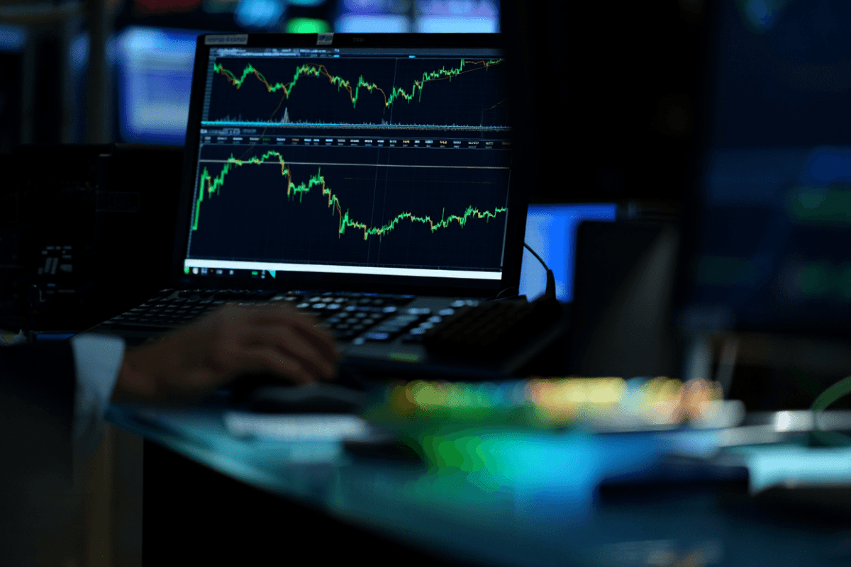 Microsoft stock rises to $398.39 as analysts see 30% upside