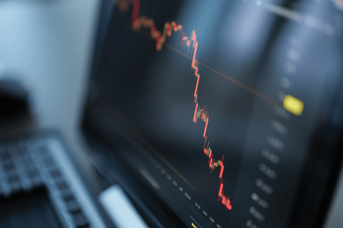 Peter Schiff predicts Bitcoin crash below $20,000 if it breaks $50,000