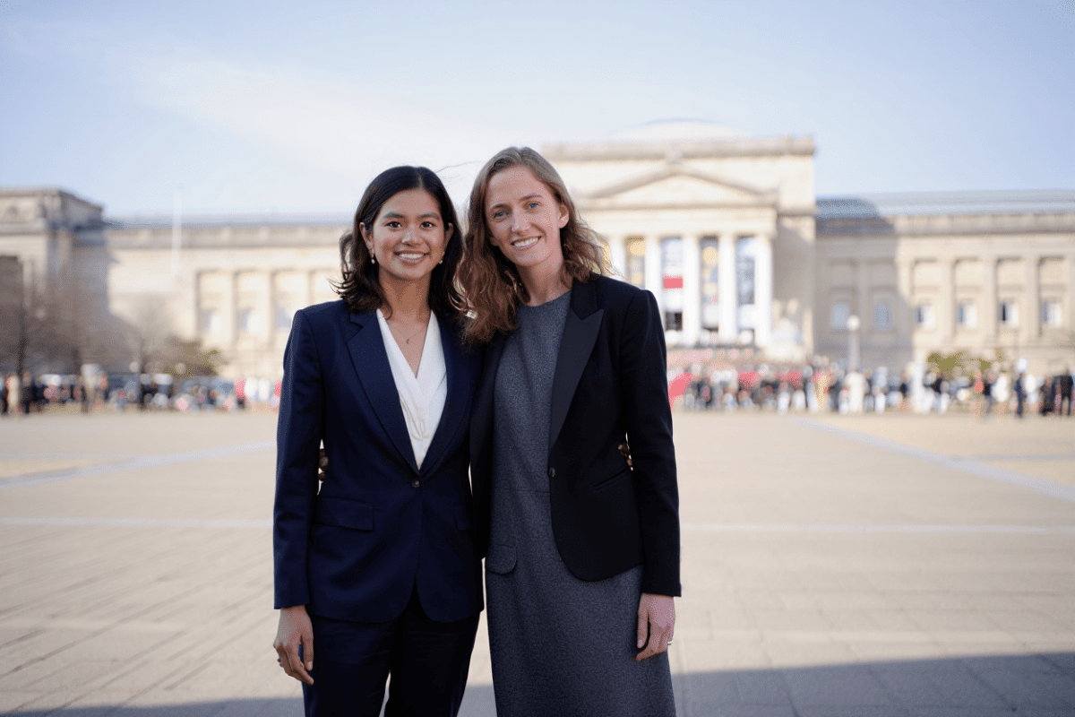 Malia Obama, 27, makes rare appearance at Chicago presidential center opening