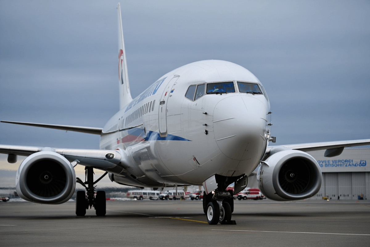 Southwest flight WN4761 diverts to Charleston over suspected fuel leak