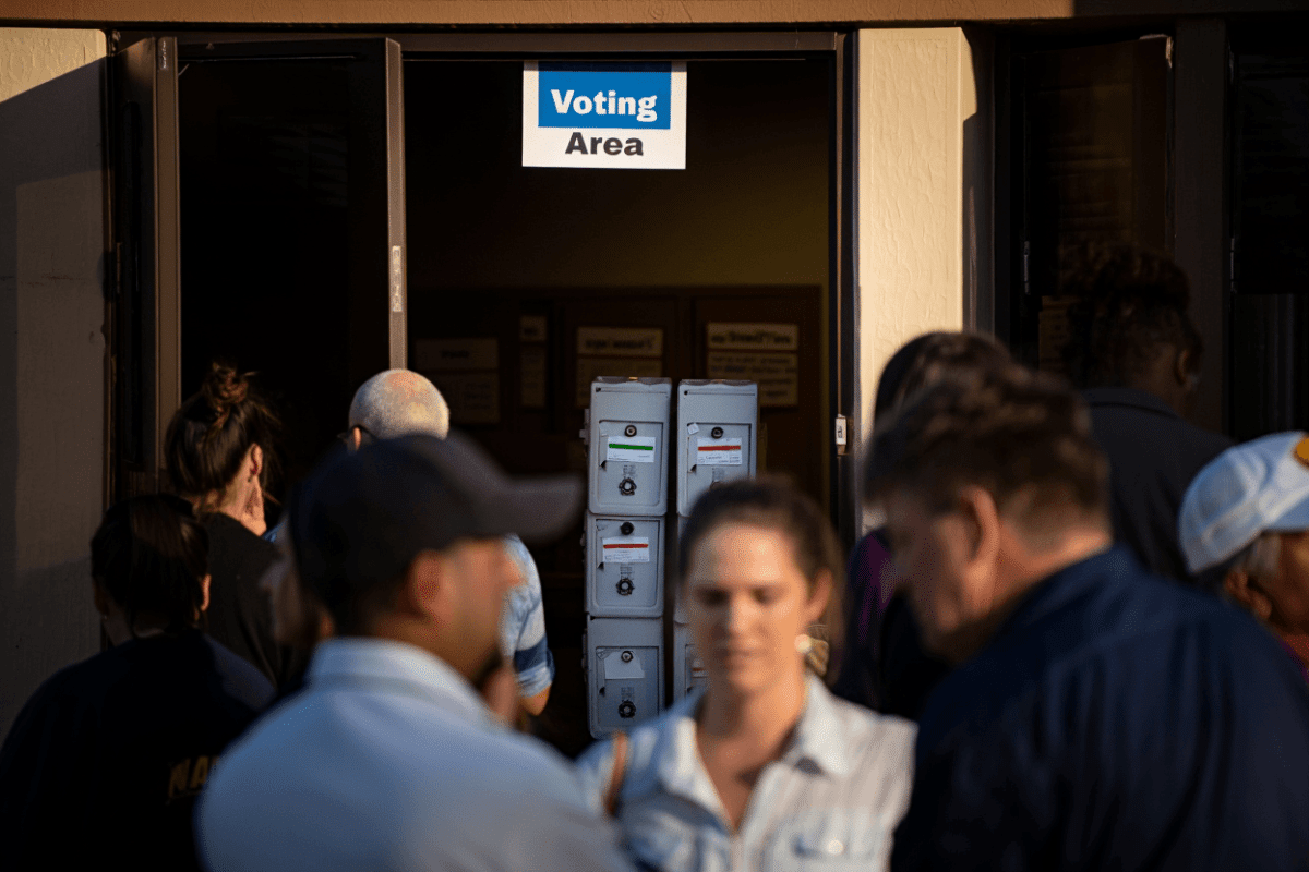 Arizona voters cast ballots in primary election for governor, House races