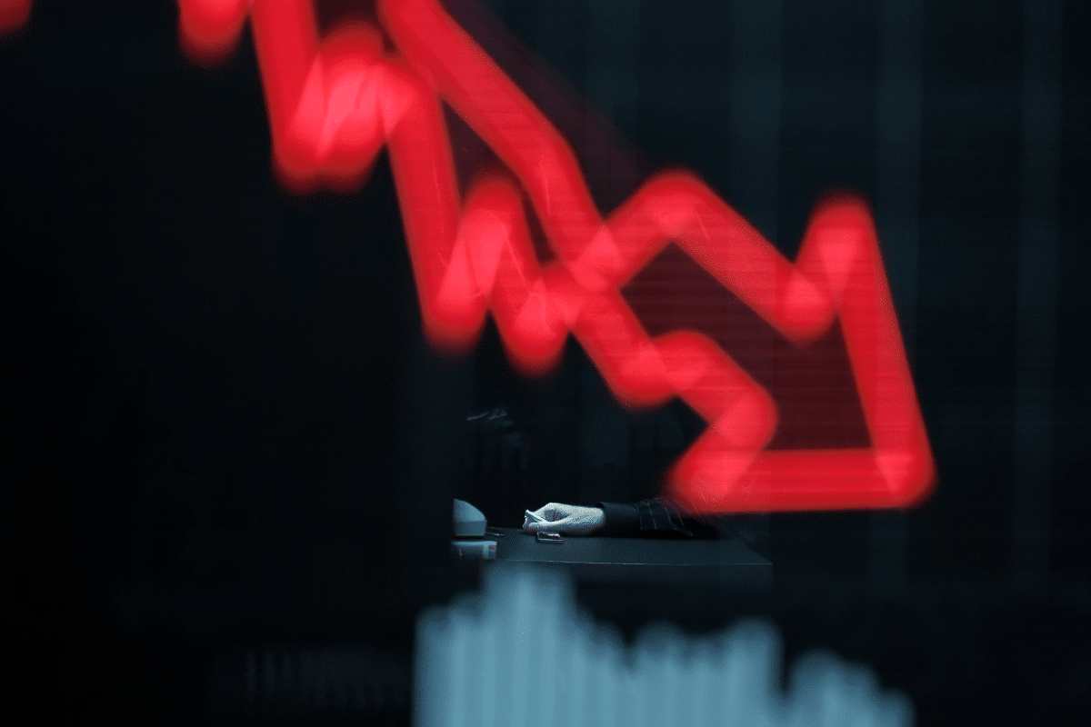 DRAM ETF pulls back from peak as memory chip volatility persists