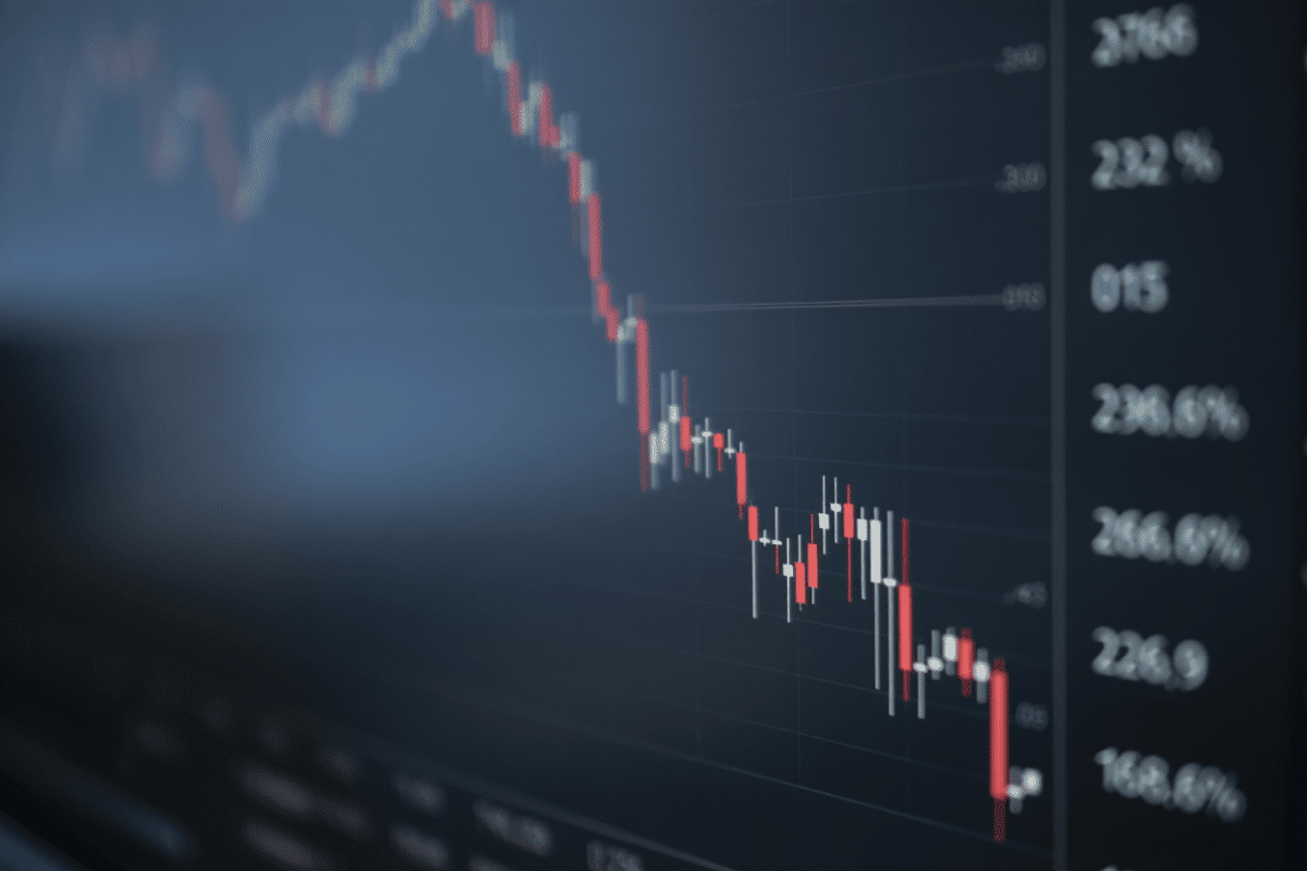 Oracle stock hits 52-week low as S&P downgrades credit rating