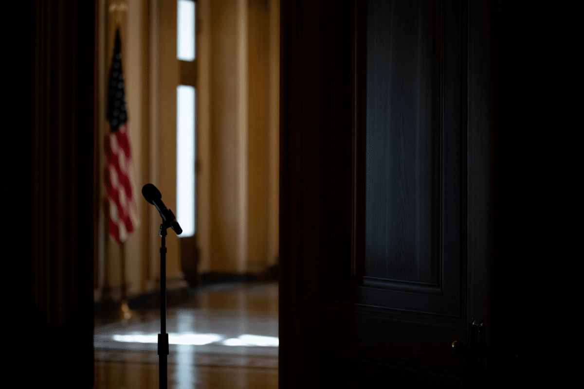 Obama criticizes political rhetoric on immigration, national identity