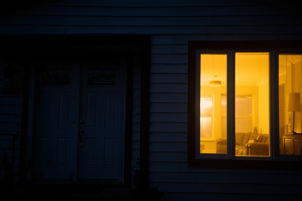 Mortgage rates hit 7-week low at 6.43% as buyers weigh options