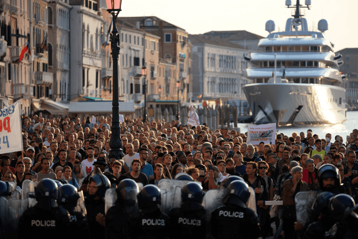 Fertitta's superyacht draws Venice protests as US ambassador tours Italy
