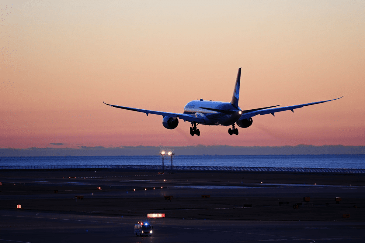 KLM KL706 diverts to Tenerife after mid-Atlantic medical emergency