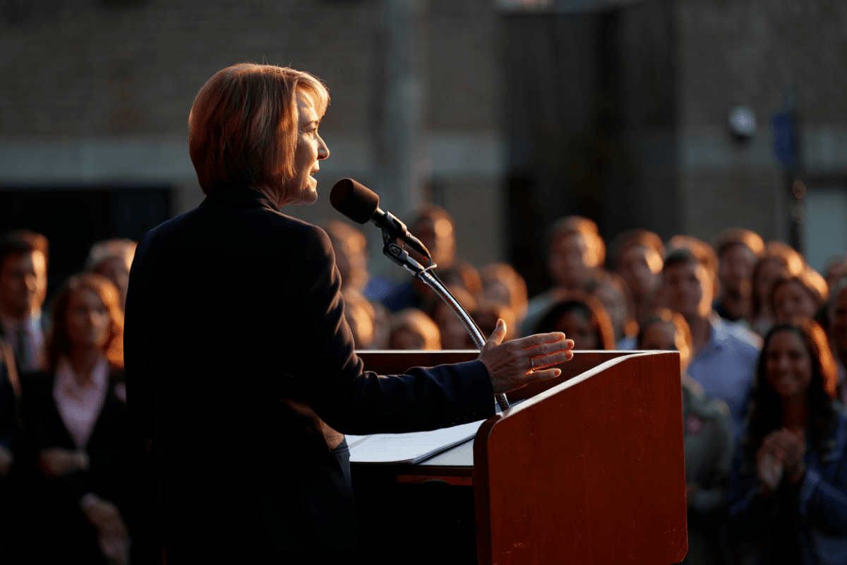 Elizabeth Warren endorses Abdul El-Sayed in Michigan Senate primary