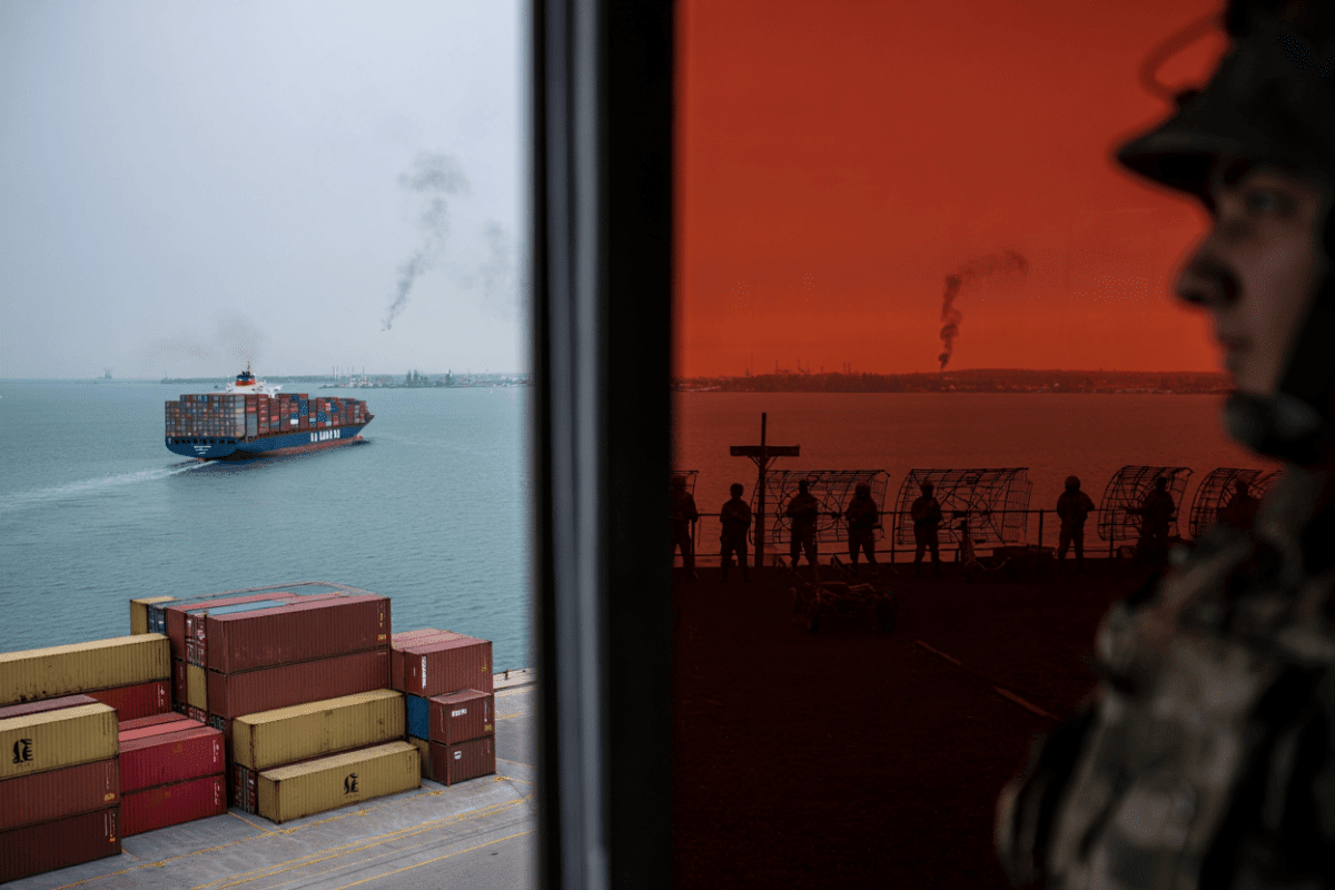 Iran closes Strait of Hormuz as US strikes 140 targets in escalating conflict