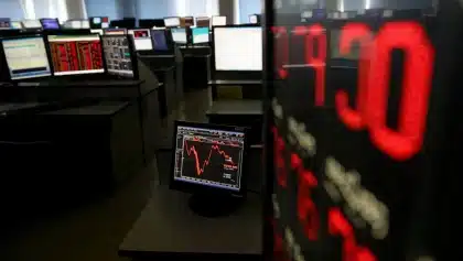Korean stock market falls into bear market as chip stocks tumble