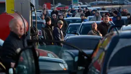 Putin's approval rating falls to 65% amid fuel crisis and internet curbs