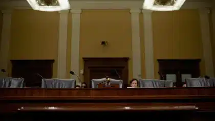 Senate Banking Committee goes into closed session over Trump nominees' FBI background