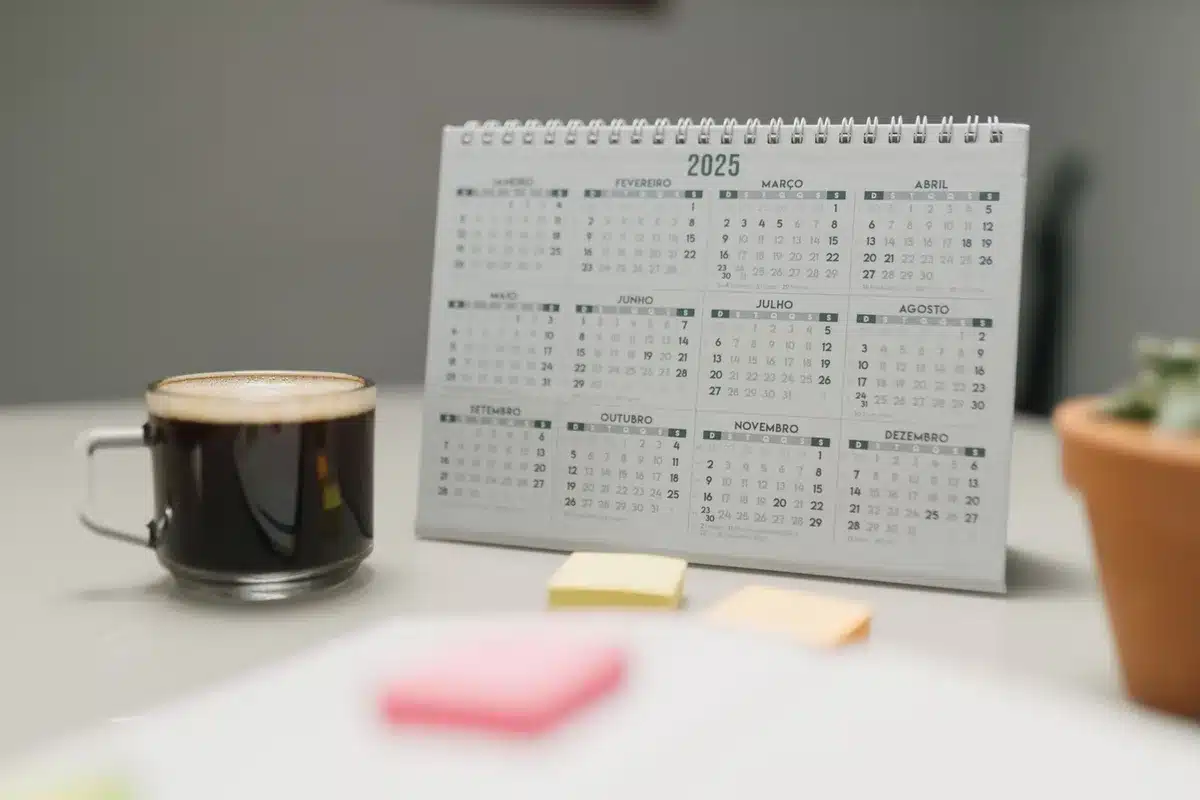A calendar showing August 2026 with three Wednesdays highlighted in different colors, representing the three payment dates for Social Security beneficiaries based on birth date ranges.