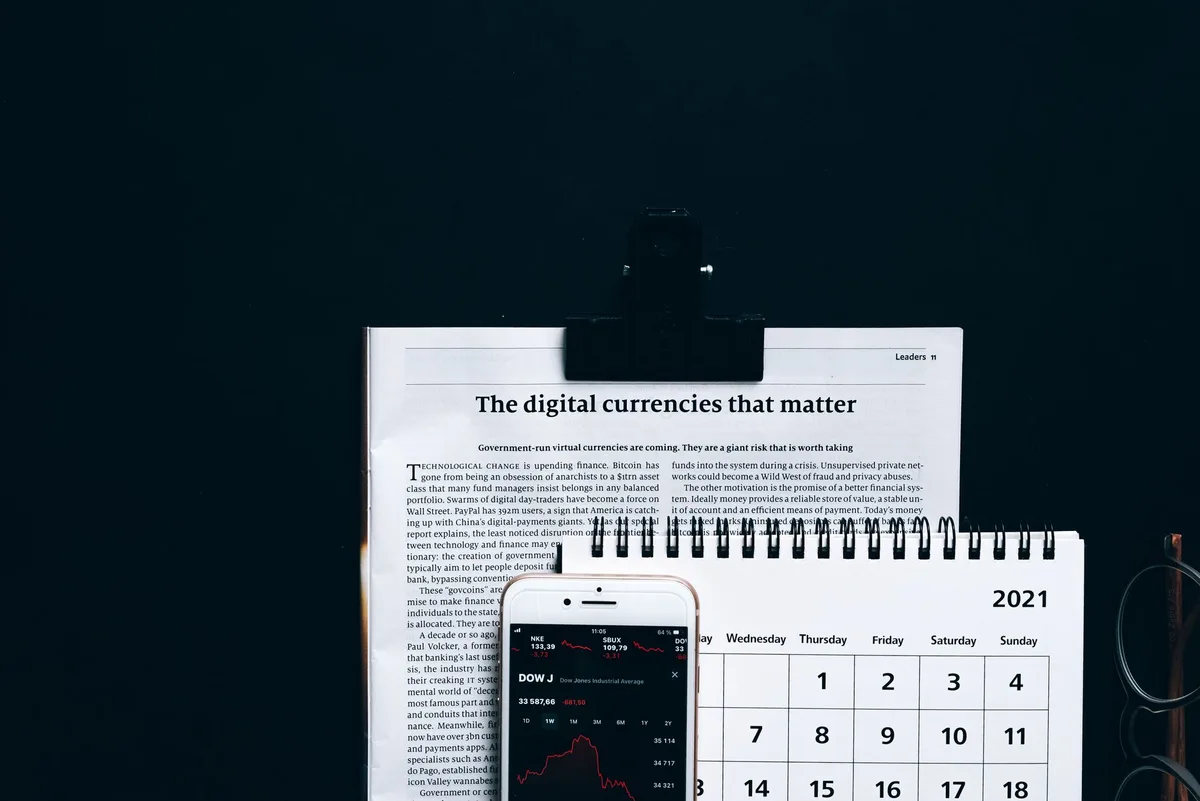 A bank account statement or calendar showing a date adjustment, with a deposit notification displayed on a digital screen or printed document, illustrating the early payment timing for SSI benefits
