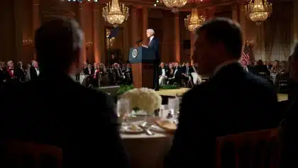 Trump announces 2028 presidential bid at press dinner, defying constitutional limit