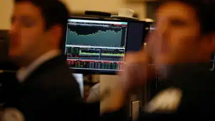VOO stock holds near $680 as S&P 500 ETF gains 7.6% year-to-date