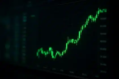 Bitcoin surges to $69,600 with 8% daily gain