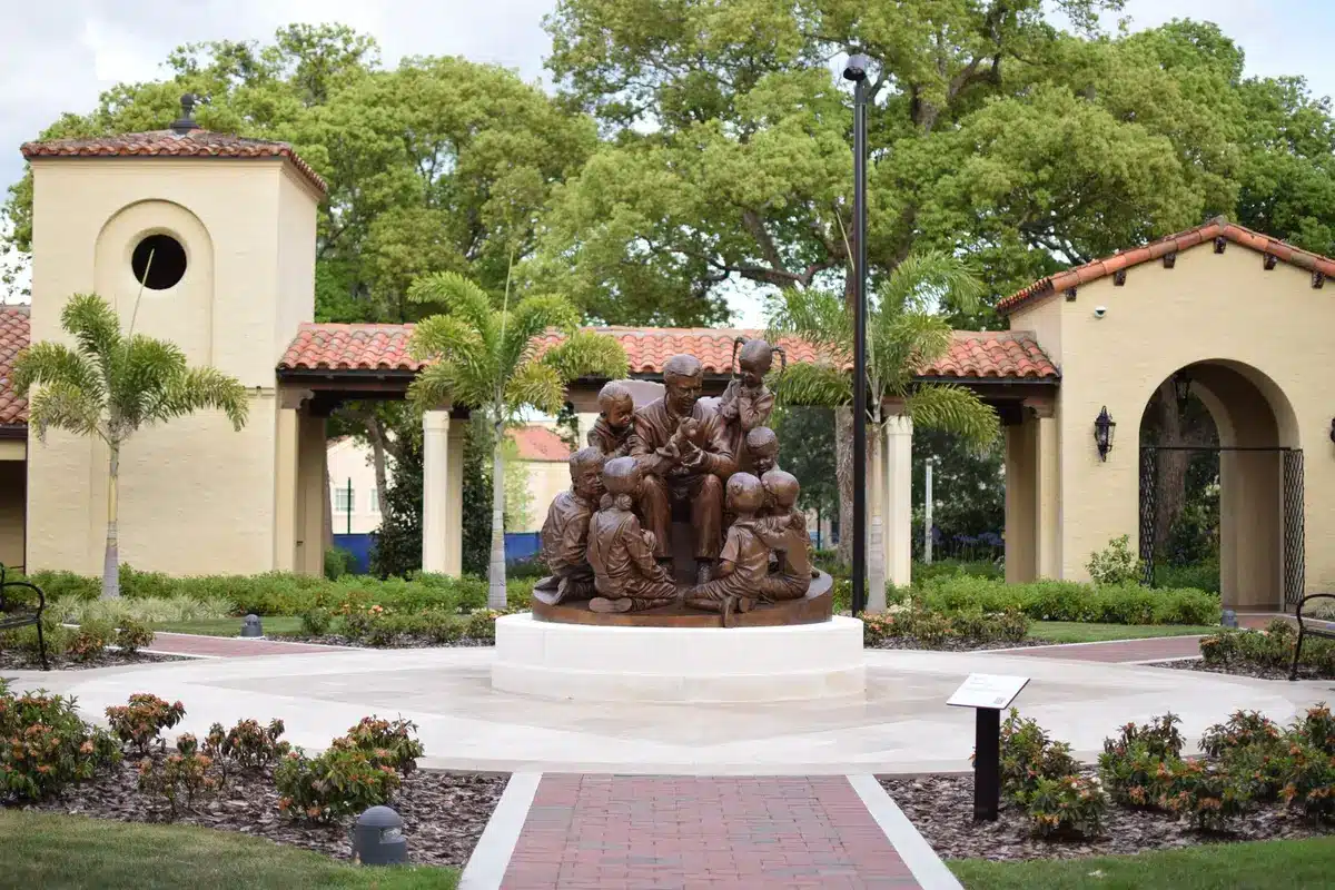 DeSantis says he doesn't support Mills in Florida primary