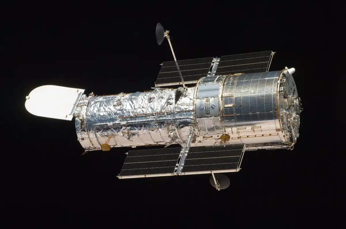 Hubble finds Andromeda's star formation has slowed for 500 million years