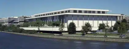 Kennedy Center board votes to inscribe Trump's name on building