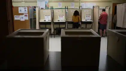 Klobuchar wins Minnesota Democratic primary for governor with 89% of vote