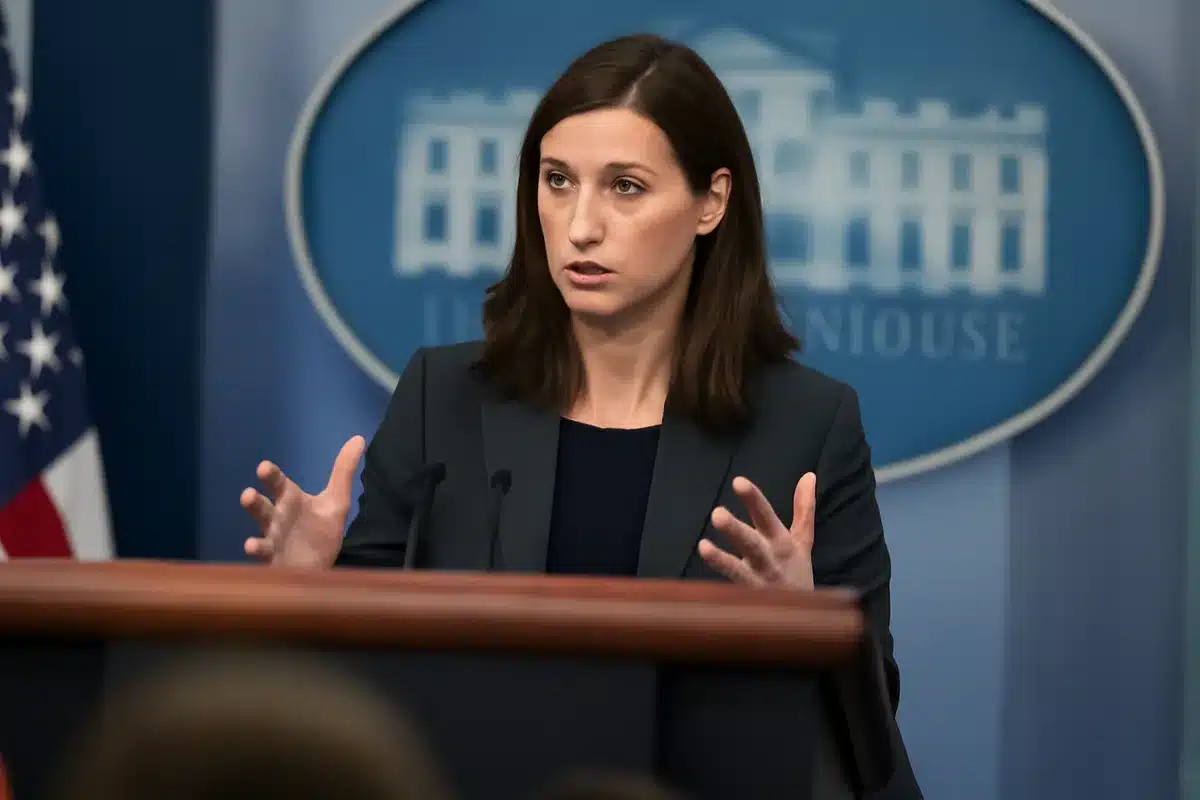 Karoline Leavitt steps down as White House press secretary at month's end