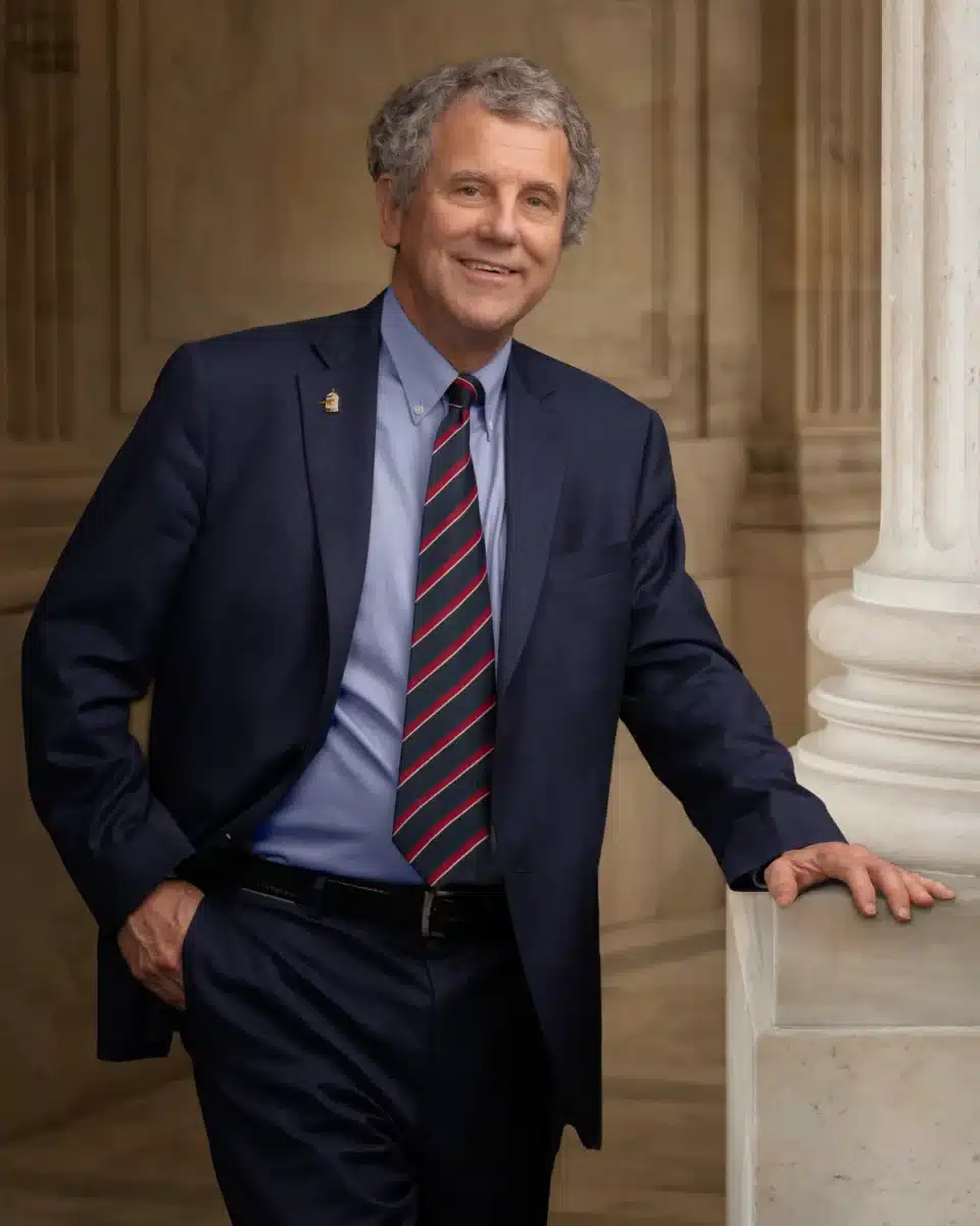 Sherrod Brown launches Ohio Senate comeback bid in Toledo rally