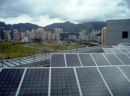 Solar power hits 3 terawatts globally, reaching milestone in record time