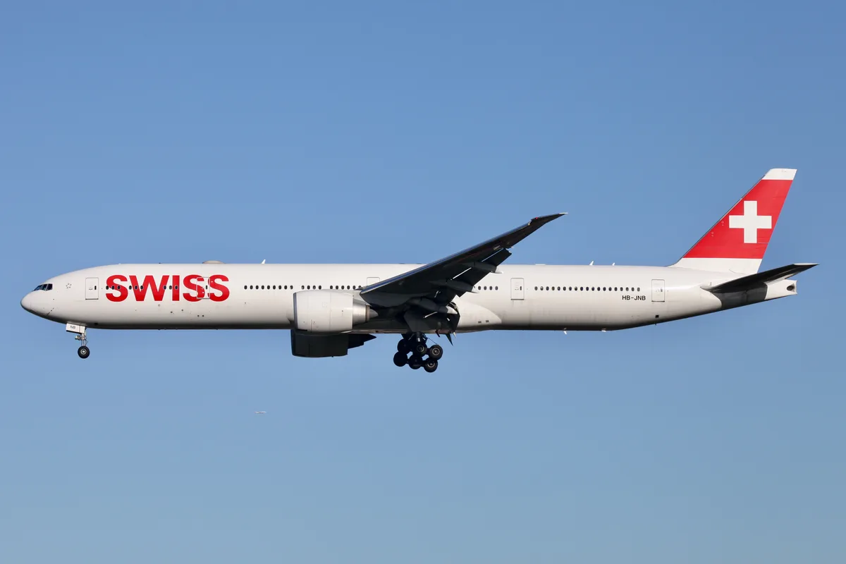 Swiss flight LX9 diverts to Azores after chemical odor detected over Atlantic